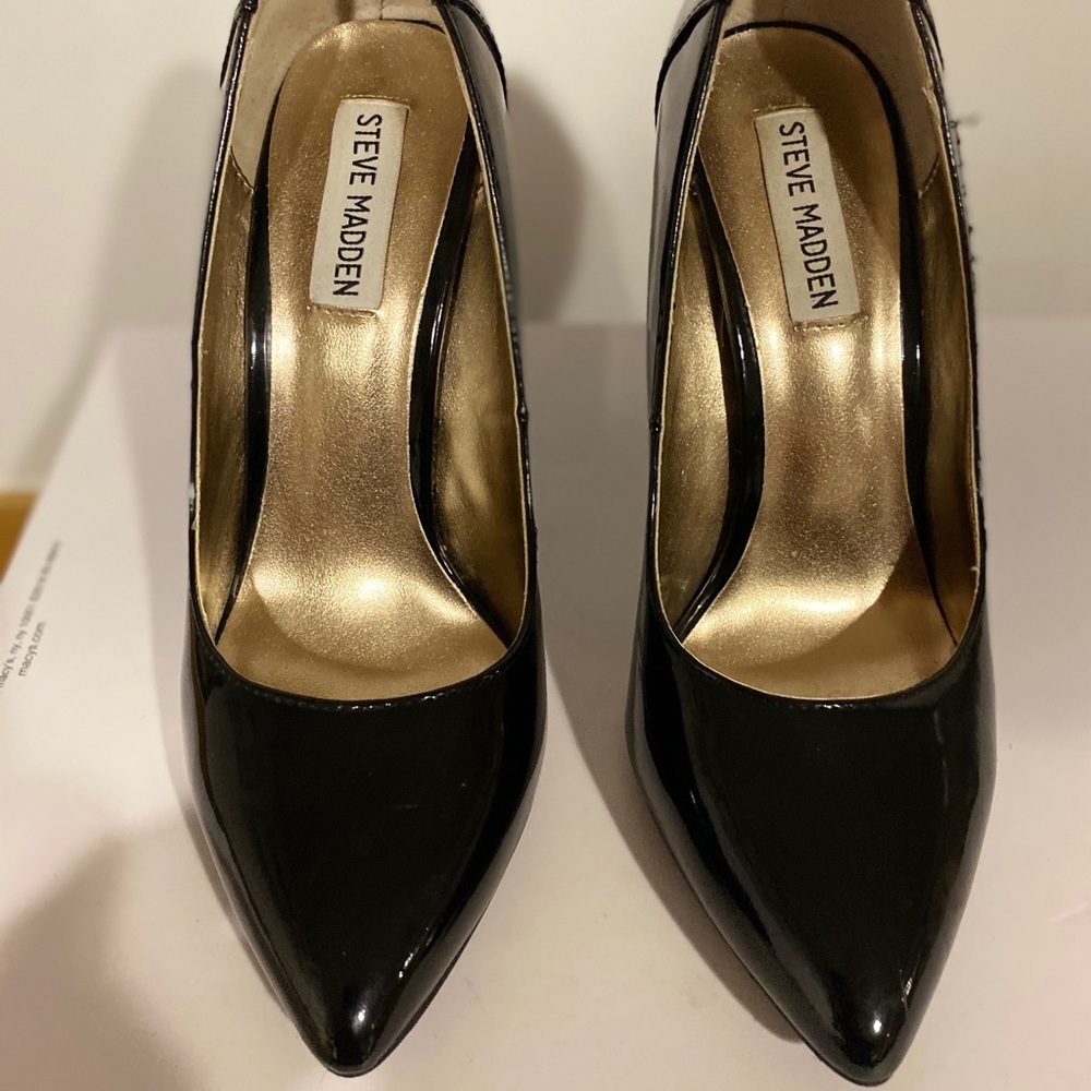 2 pairs Steve Madden heels.